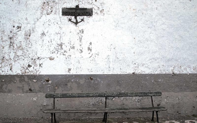 Znany miliarder traci wszystko! Jego imperium upada w oczach